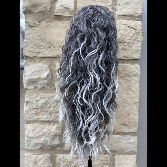 Grey ponytail curly wavy drawstring ponytail - Picture 6 of 8